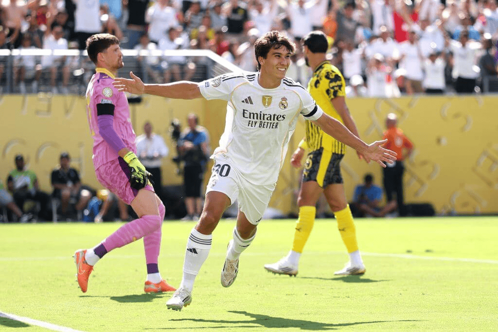 皇马的一些, 示有意离开 皇马的一些, 示有意离开