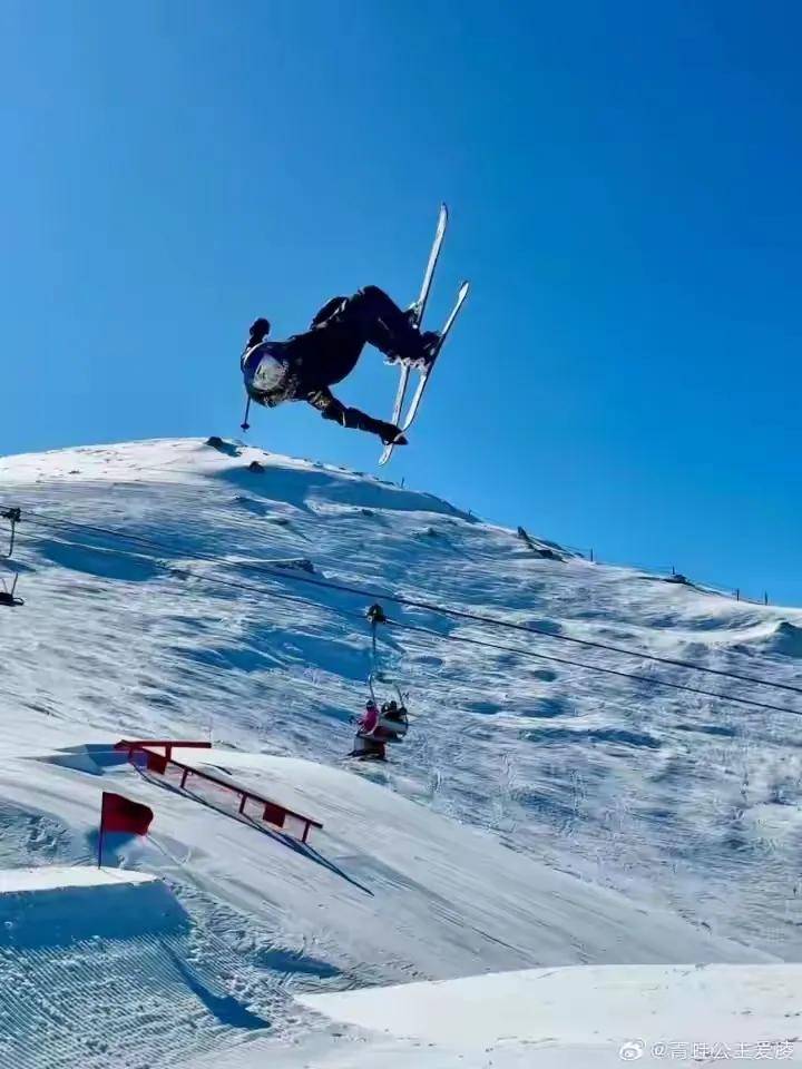 初锁骨骨折, 可能打乱本, 等待医学检 初锁骨骨折, 可能打乱本, 等待医学检