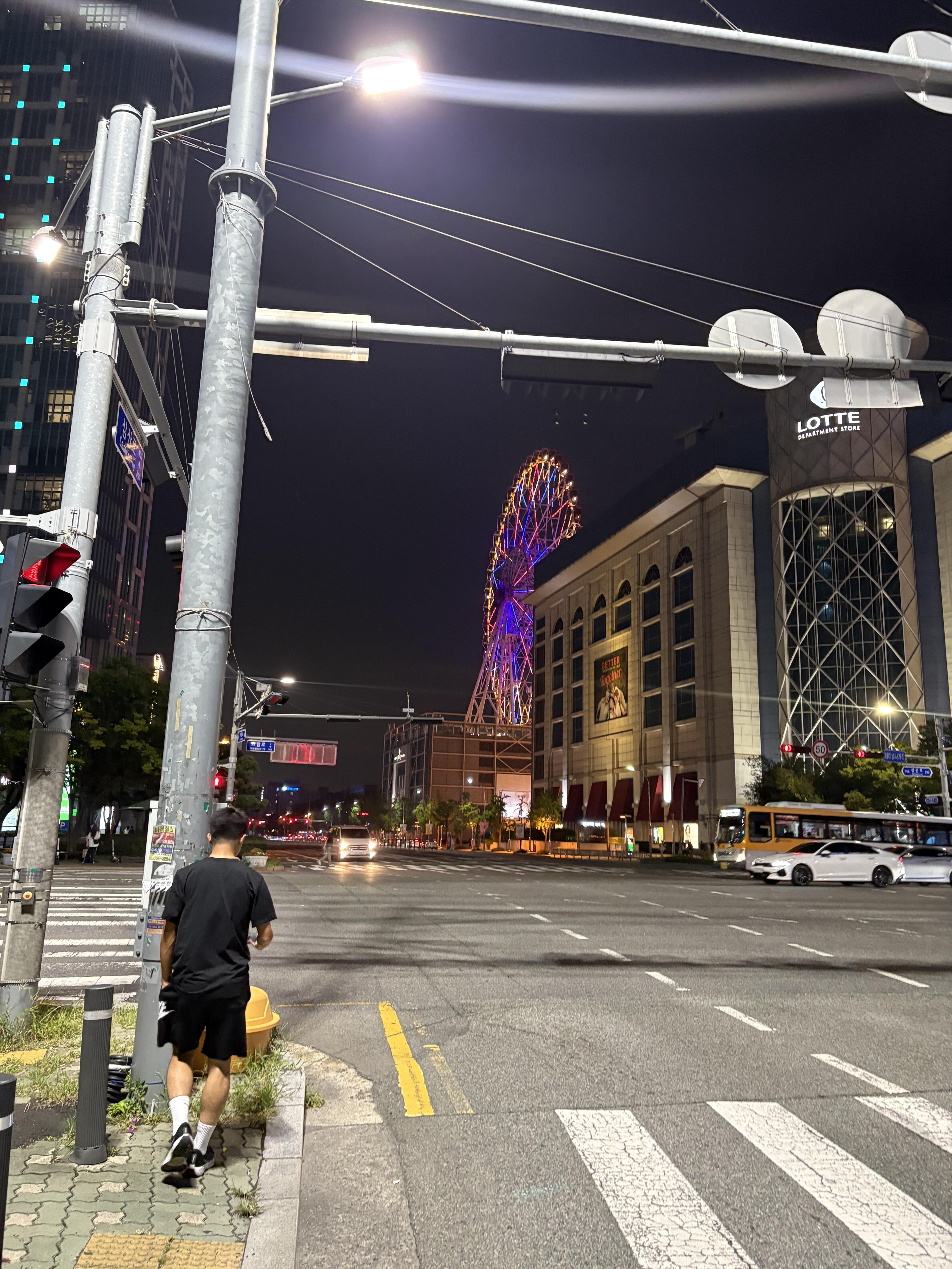 杯冰美式, 月遭遇了韧