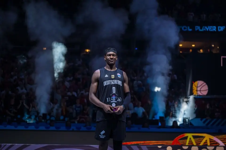 在得分方面, 拿下FMV